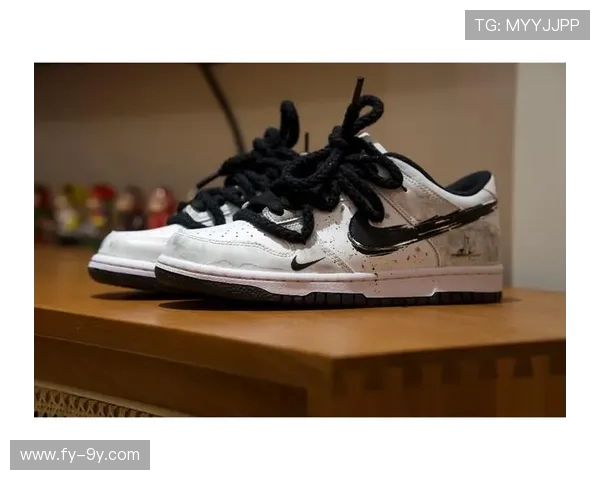 炸裂风格足球鞋引爆赛场速度与力量潮流风暴全面点燃竞技热情魅力